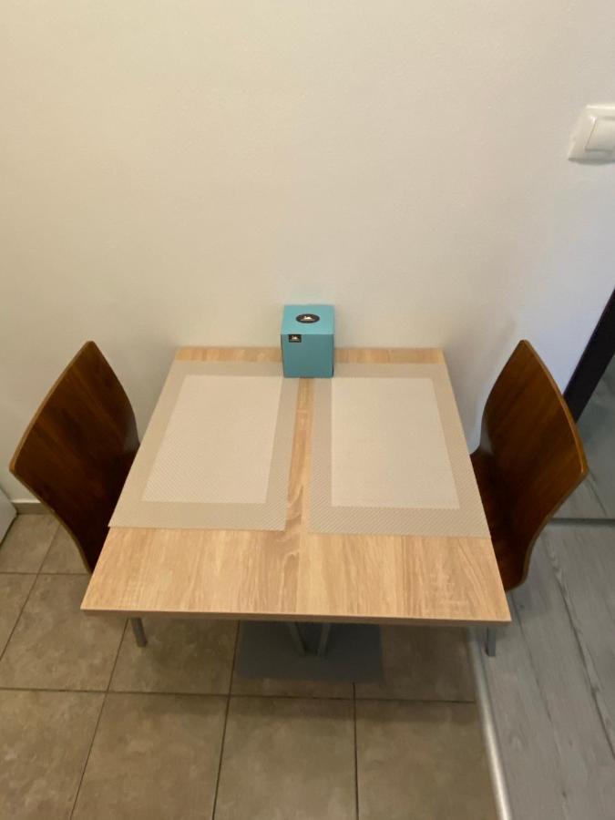 Besenova Apartman Diamant Εξωτερικό φωτογραφία